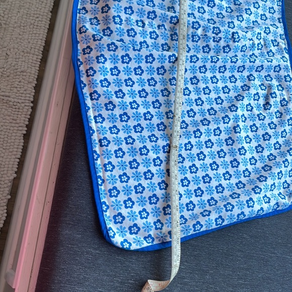 SOLD—Reversible skirt EXCELLENT CONDITION - Picture 4 of 4